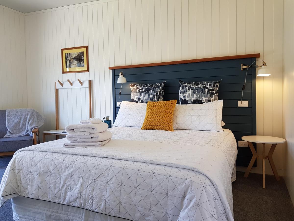 Admiral Waters Bed & Breakfast Cooks Beach Dış mekan fotoğraf